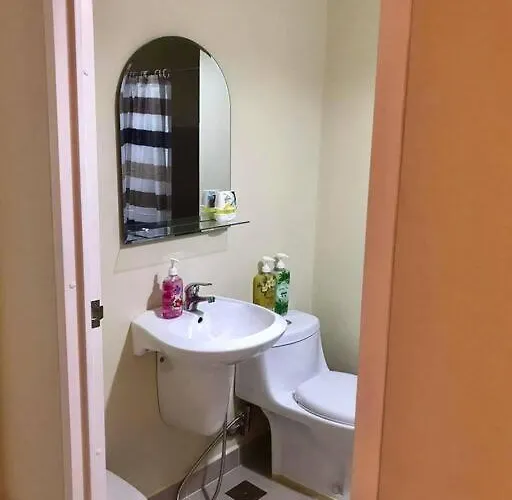 Spacious 2br At It Park W Pool & Stream Video Apartment Cebu